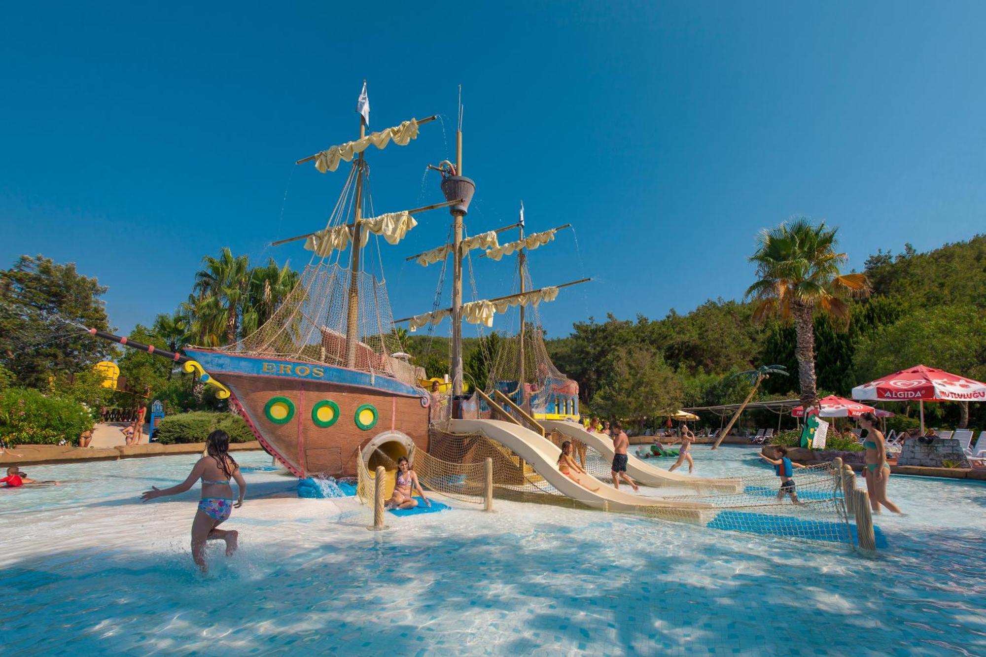 Aqua Fantasy Aquapark Hotel & Spa Kusadası Esterno foto